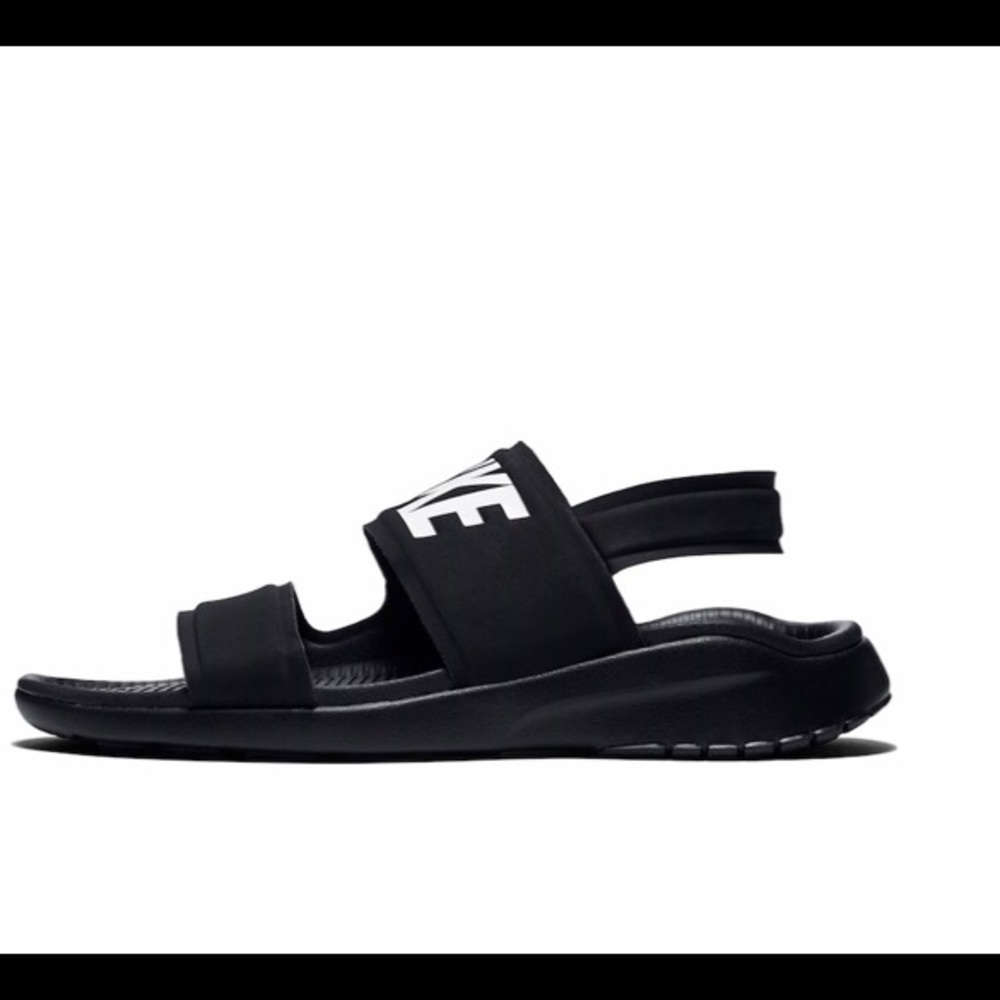 Sandals Nike Tanjun
